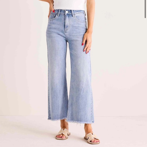 Avara Denim - NWT Avara Melissa Jeans by Risen